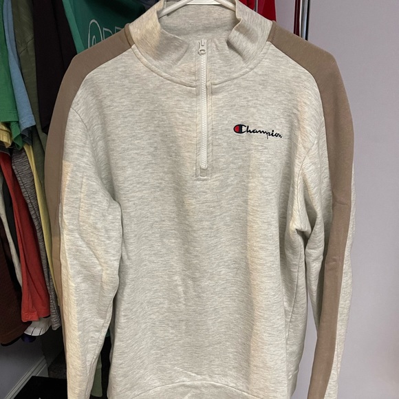 Champion Quater Zip - Picture 1 of 3